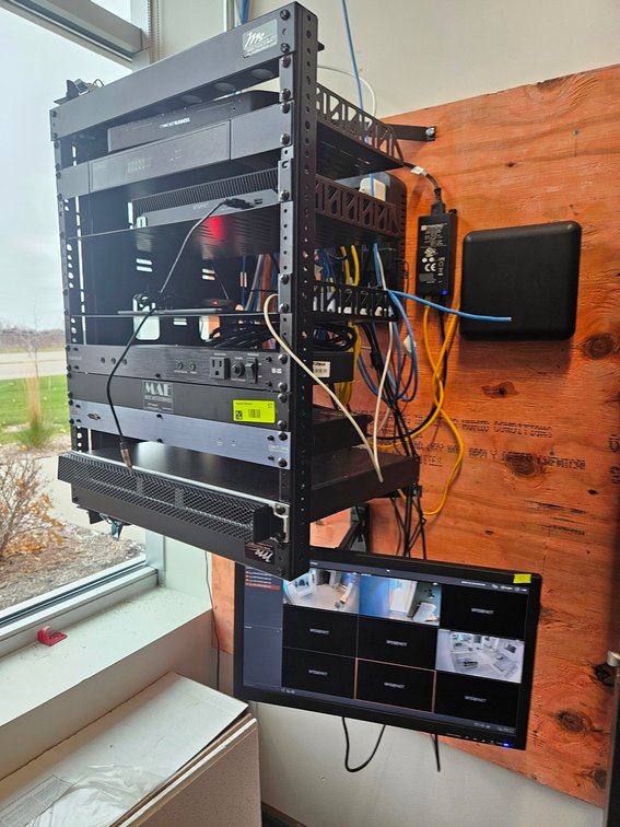 Audio Equipment, Wisenet DVR, Cameras, Monitor