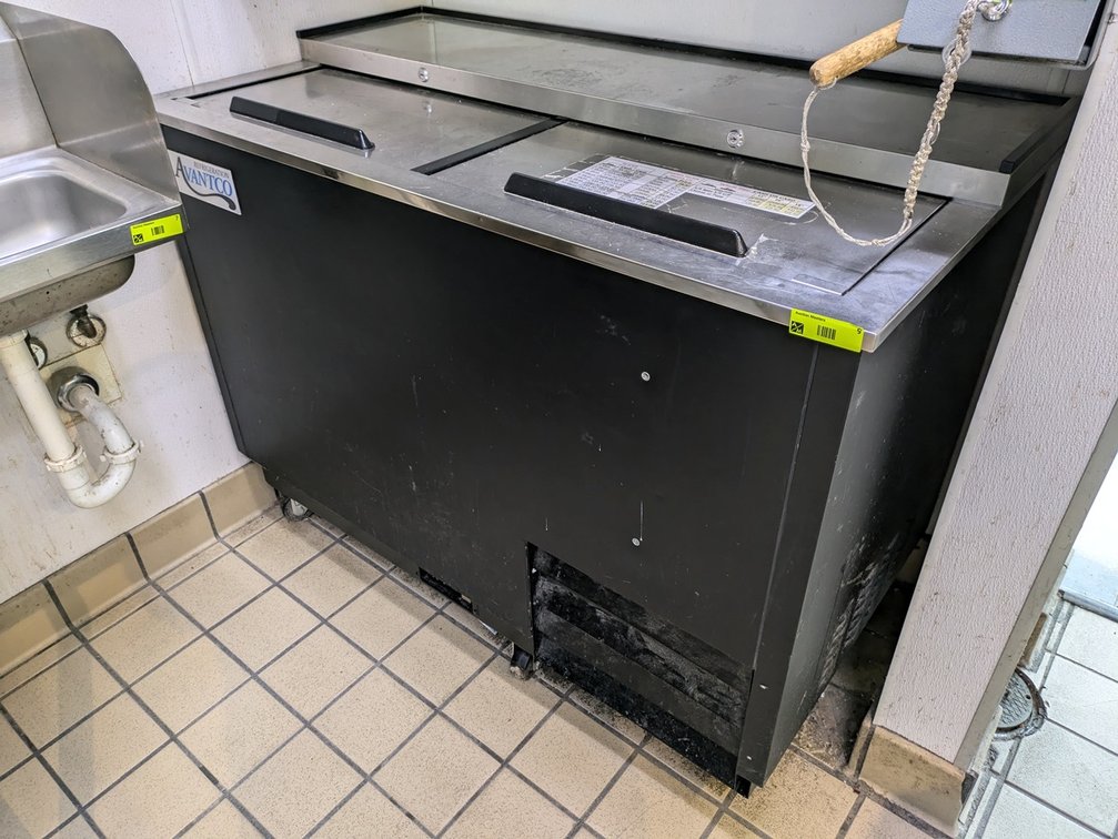 Avantco Bar Cooler on Wheels, Model 178HBB50HC, 50"x26"x36"