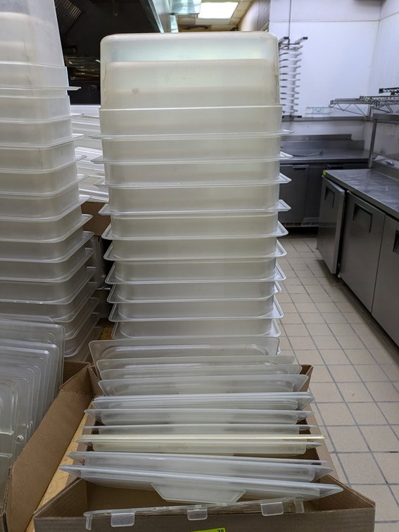 13 Plastic 1/3 Pans with Lids
