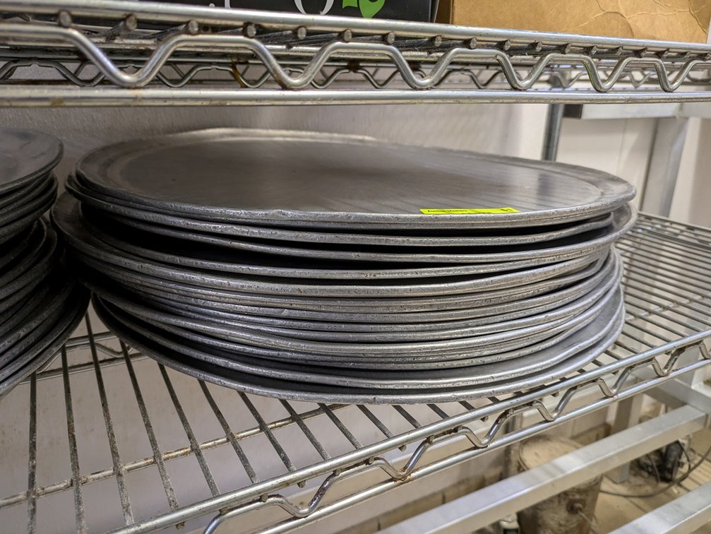 20 Aluminum 19" Pizza Pans