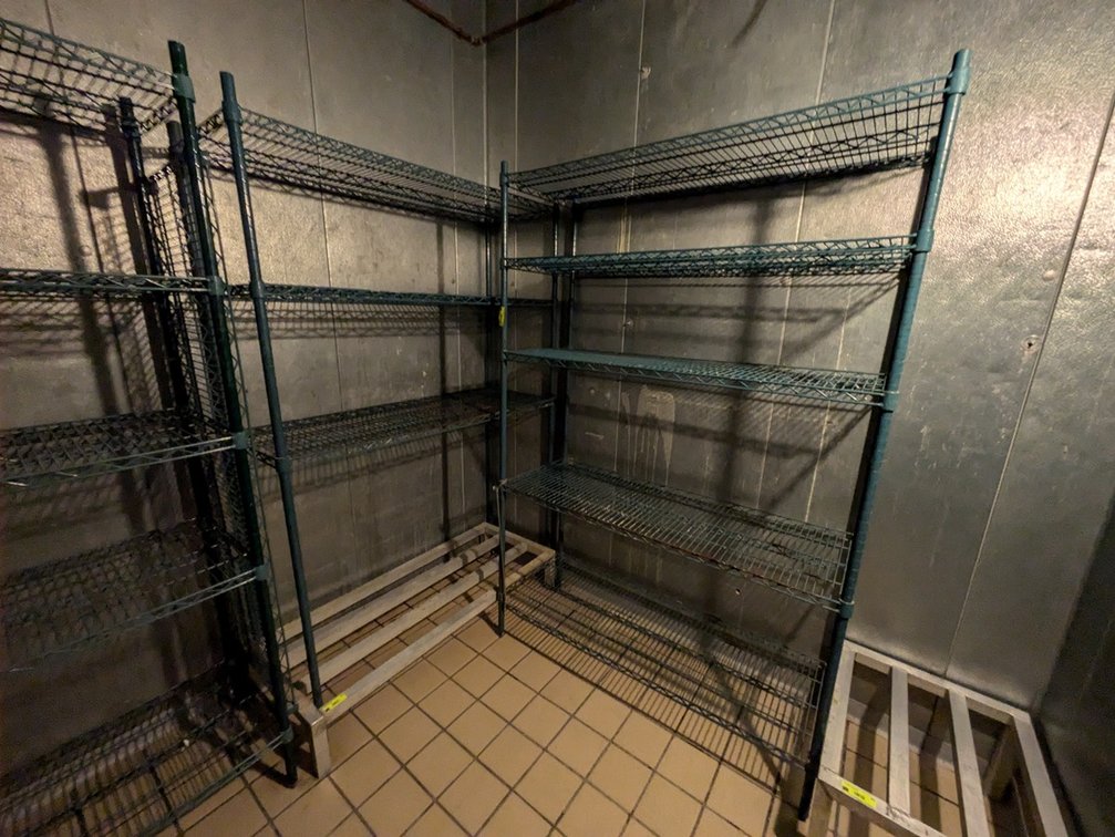2 Wire Shelves, 48"x18"x72"