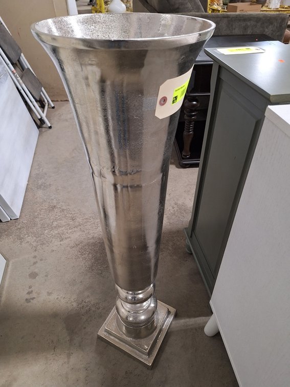 Metal Trumpet Vase, 10.5"x10.5"x39"