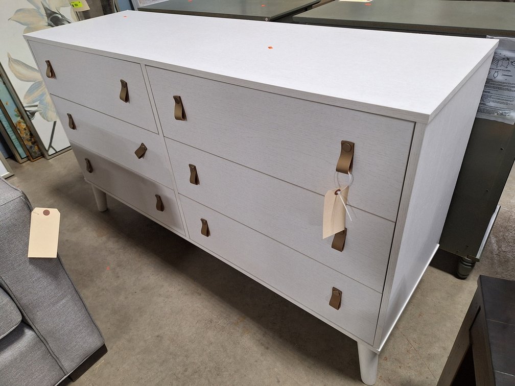Ashley 6 Drawer Dresser, 59"x19"x34"