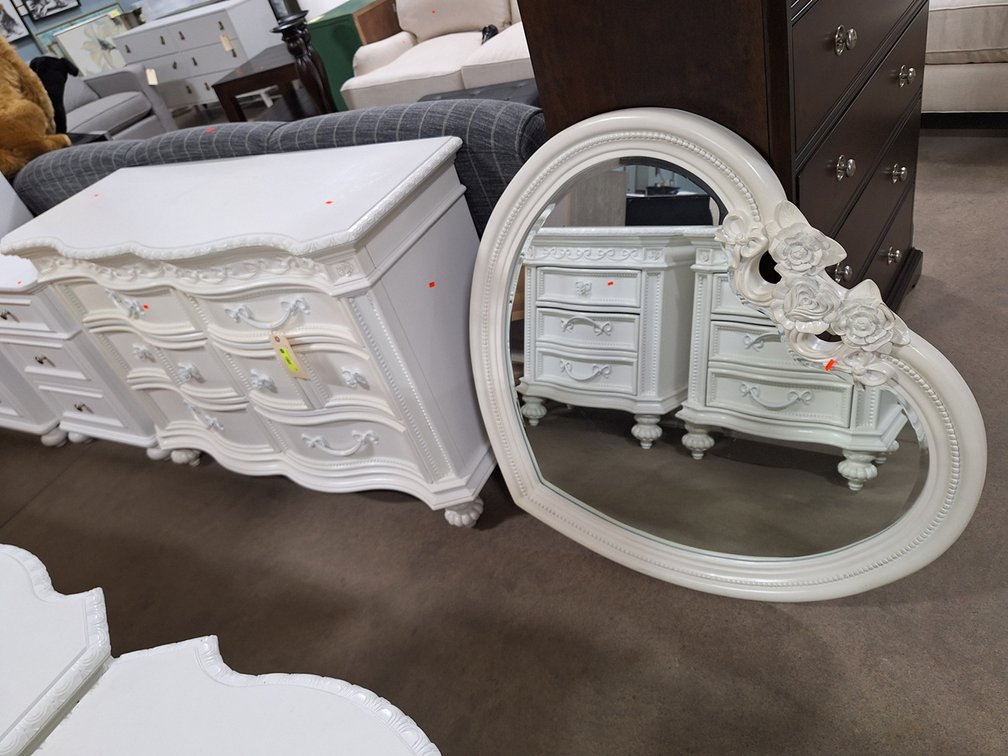 Disney Princess 6 Drawer Dresser 48"x16"x34" with Mirror and 2 Three Drawer Night Stands 24"x15"x28"