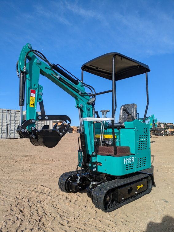 2025 CFG Mini Excavator, Model H15R, Unused