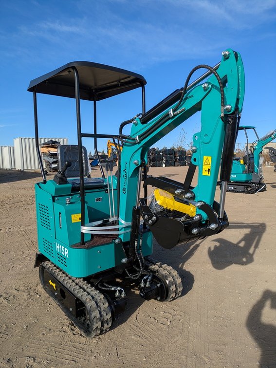 2025 CFG Mini Excavator, Model H15R, Unused