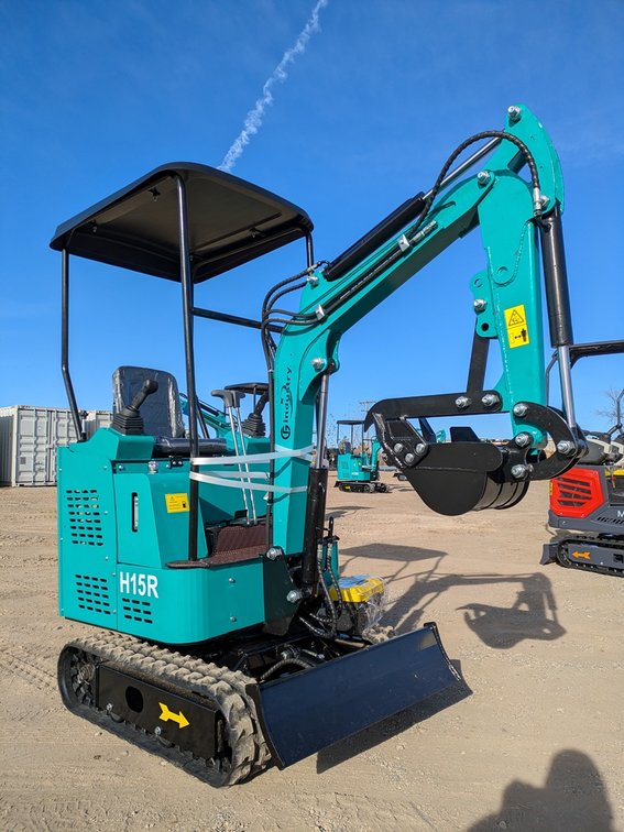 2025 CFG Mini Excavator, Model H15R, Unused