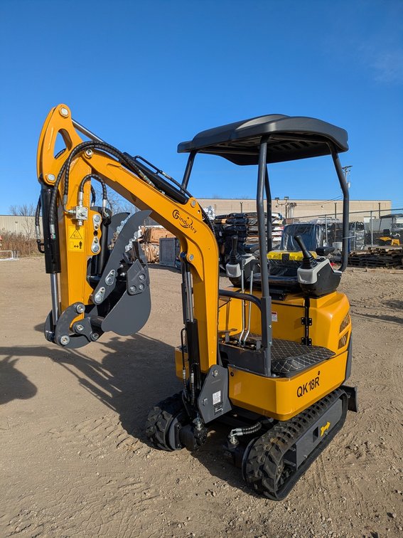 2025 CFG Mini Excavator, Model QK18R, Unused