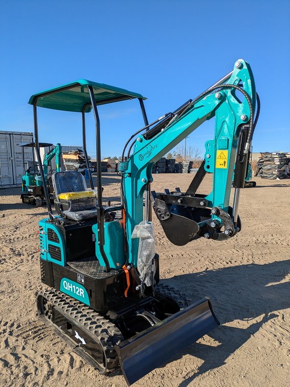 2025 CFG Mini Excavator, Model QH12R, Unused