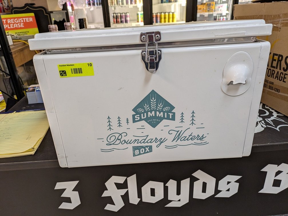 Summit Boundary Waters Box Cooler