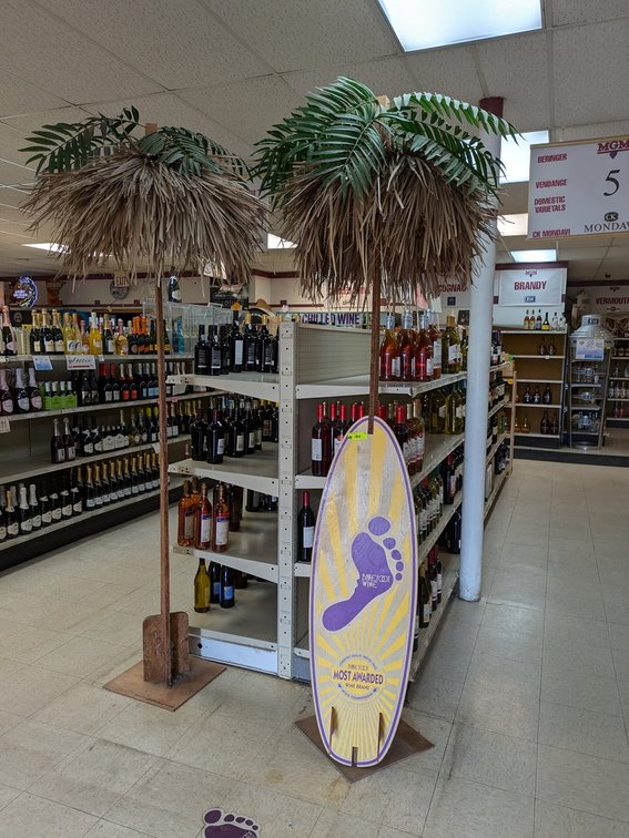 Barefoot Wine Palm Tree Display, 2 Pieces, 84" Tall