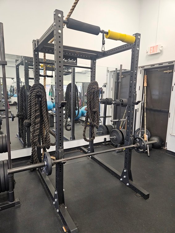 Body-Solid Squar Rack, 3 Sets of J Hooks, PLATES/BARS NOT INCLUDED