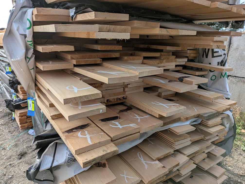 Hemlock 1"x6" Rough Boards KD Outs, 729 Linear Feet, 3' to 5' Lengths
