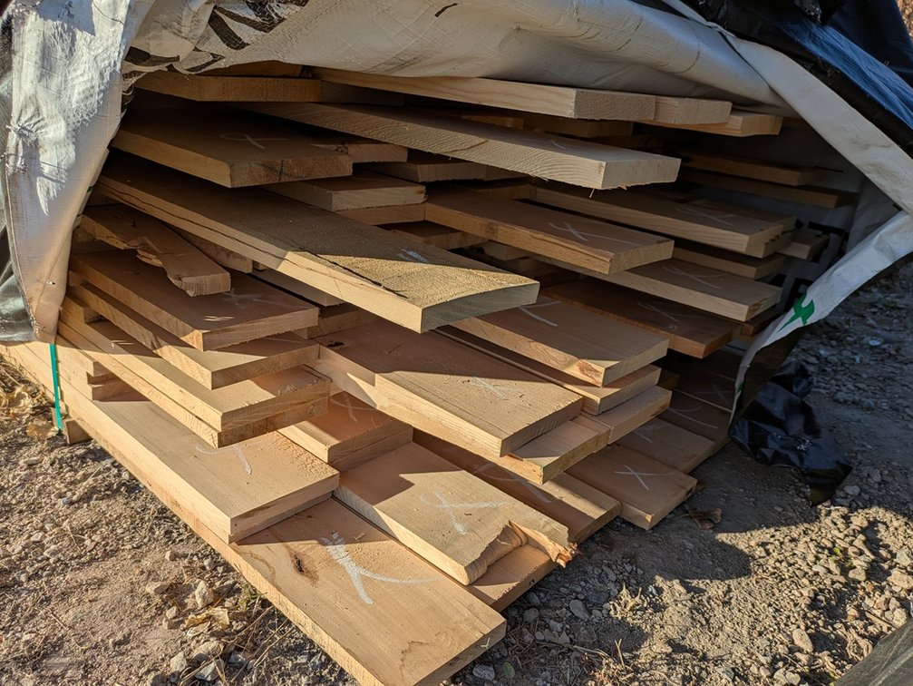 Hemlock 1"x6" Rough Boards KD Outs, 732 Linear Feet, 3' to 5' Lengths