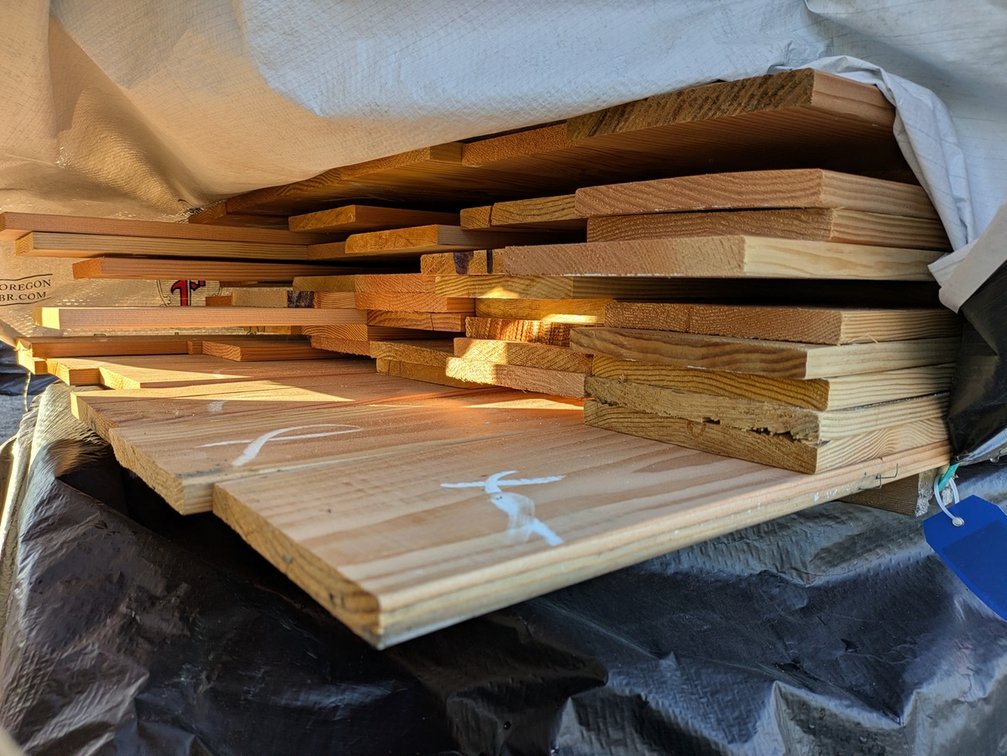 Douglas Fir 1"x8" S4SEE KD Outs, 293 Linear Feet, 3' to 5' Lengths