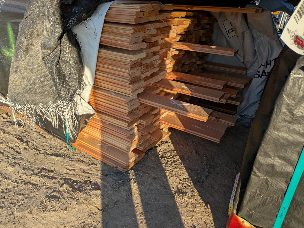 Douglas Fir 1"x4" D&M Flooring KD Outs, 1708 Linear Feet, 366 Sq. Ft. 3' to 5' Lengths