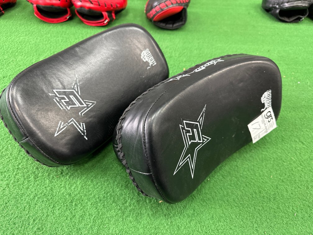 (2) Yokkao Kick Pads