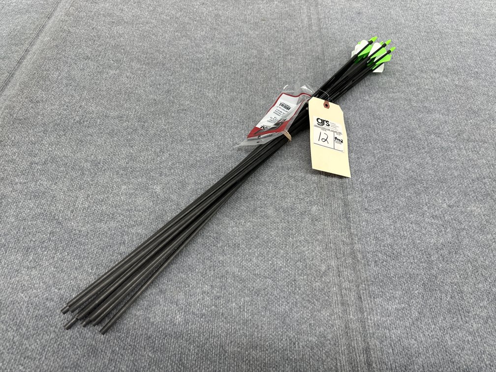 (12) Storm 50/65 Carbon Arrows
