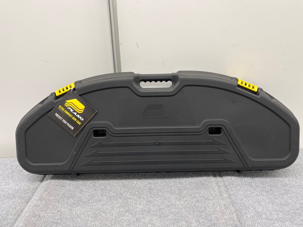 Ultra Compact Hard Shell Bow Case