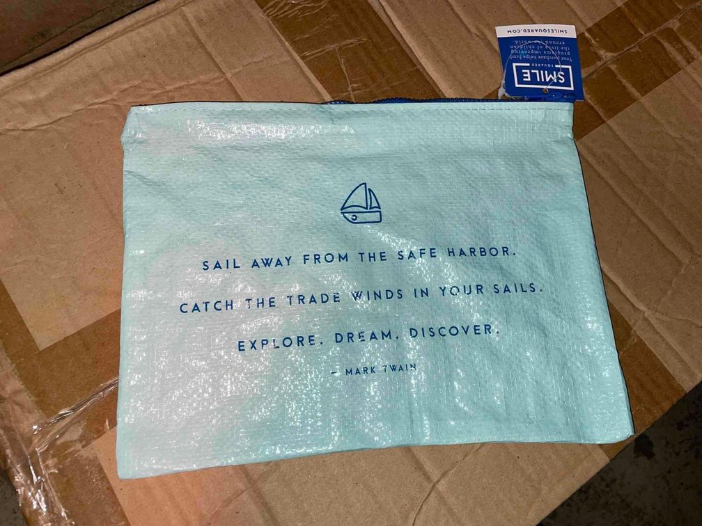 2 Cases of 500 each Zipped pouch   10" x 7.5"