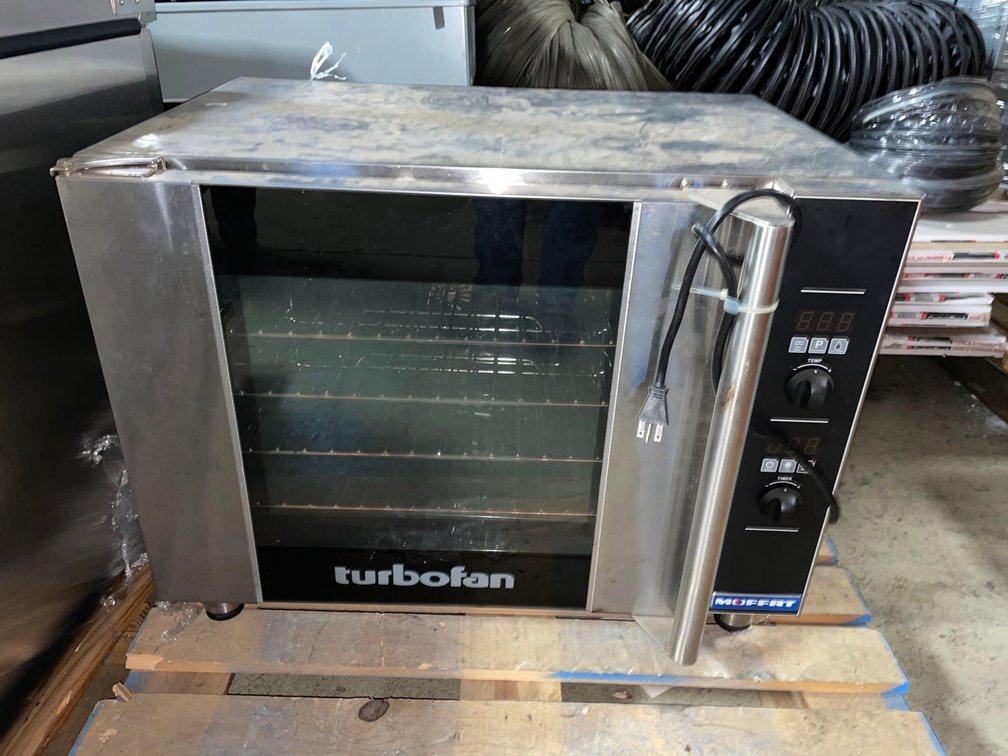 Moffat Turbofan Single Deck, Half Size Electric Convection Oven