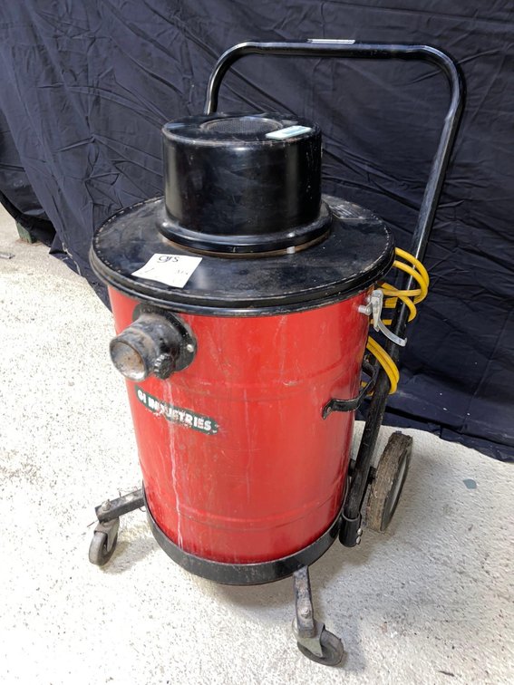 GI Industrial  Rolling Shop Vac