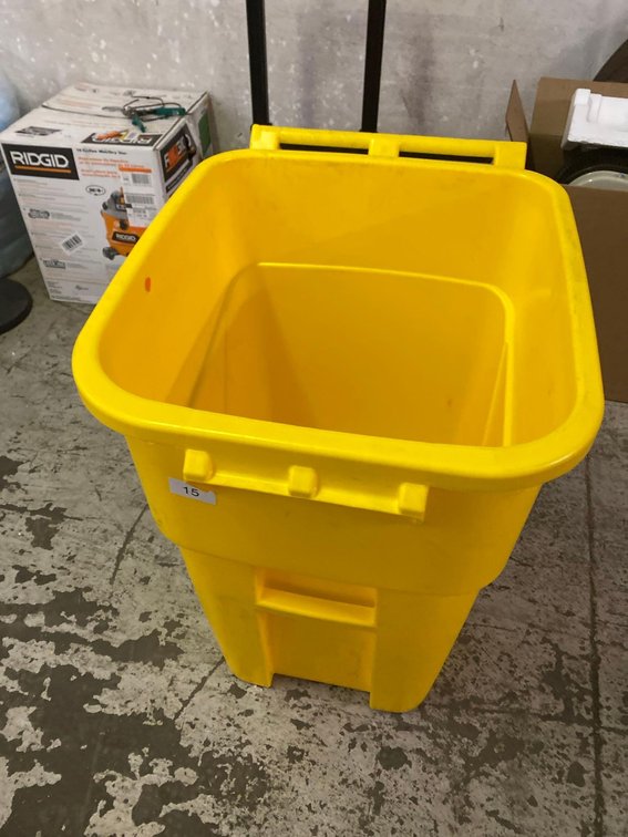 50 gal. Rollout Trash Can