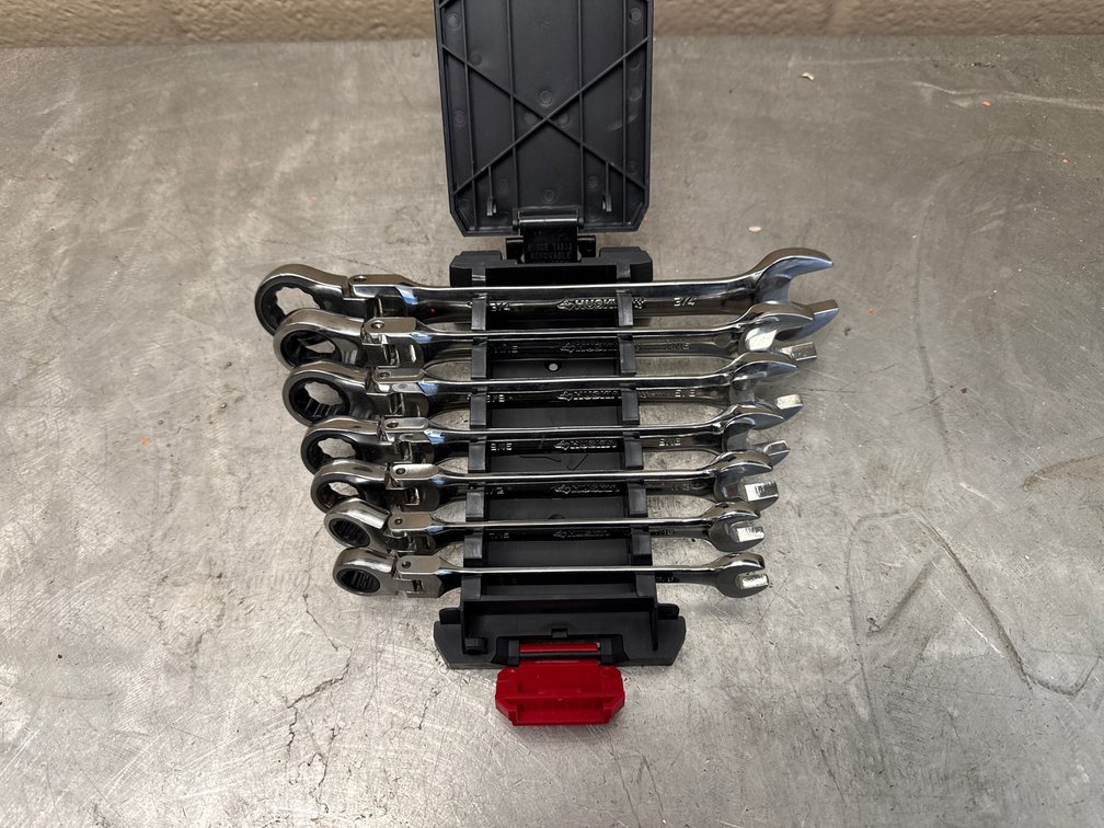 Husky Ratcheting Combination Wrench Set