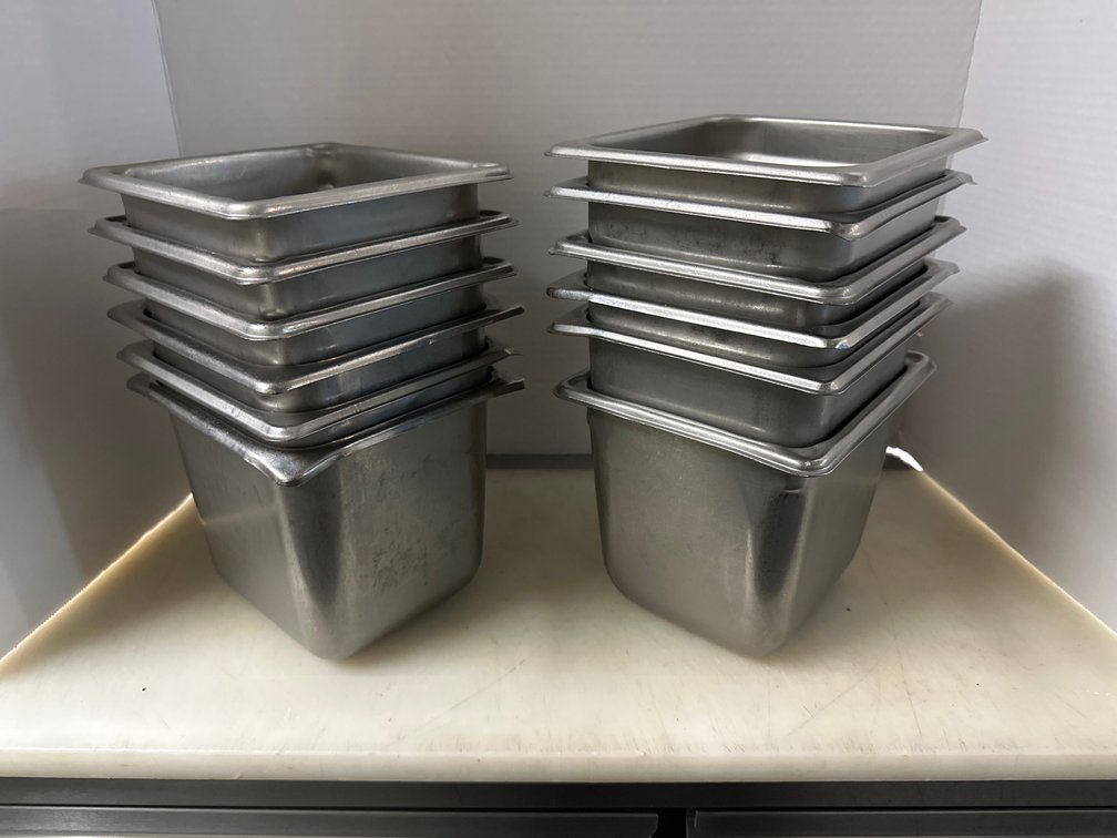 (12) 4 oz Hot Food Pans