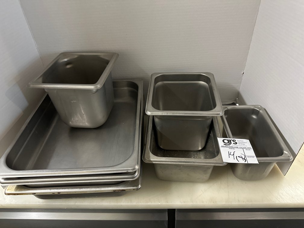 (7) Hot Food Pans Assorted Sizes