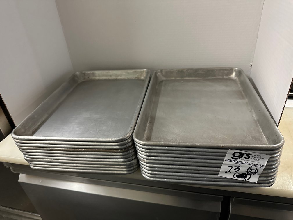 (22) Quarter Sized Baking Pans