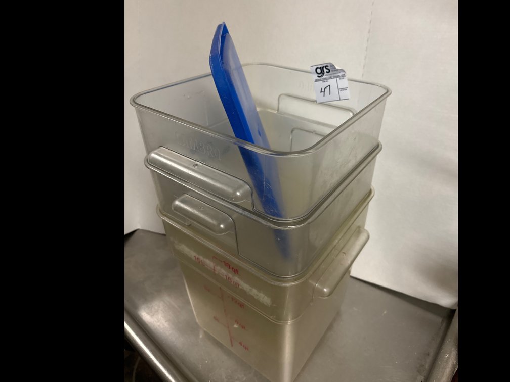 (3) 12 Quart Food Storage Pans & (1) Lid