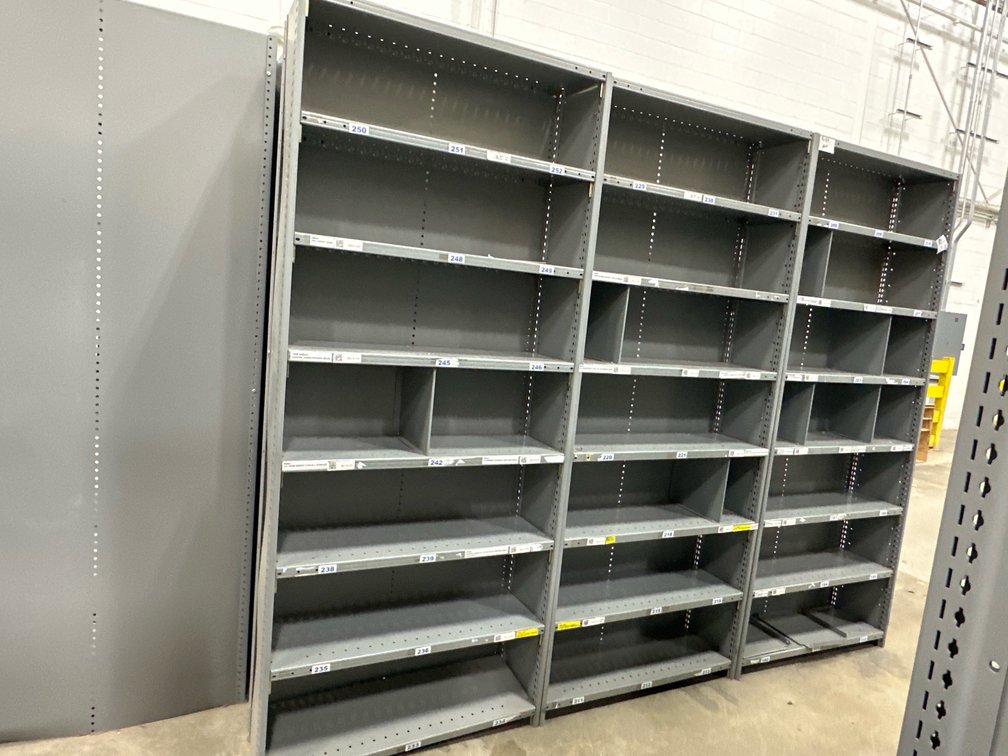 (3)Metal Shelf
