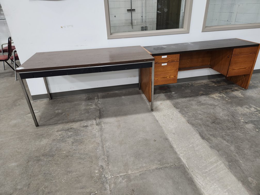 (2) Office Desk