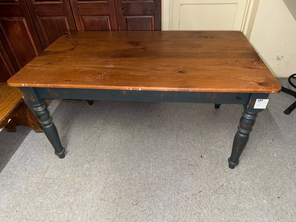 Wood Country Style Dining Table