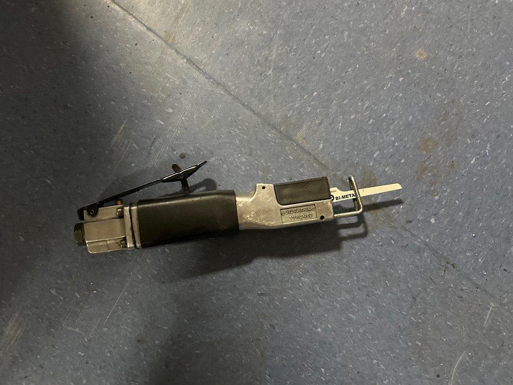 Air Body Saw