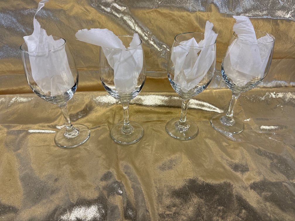 (24)Wine Glasses