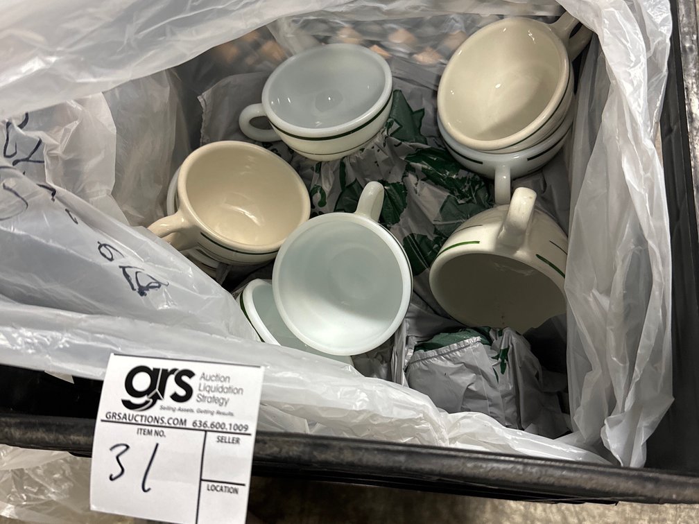 (20) Buffalo Cups W/Milk Crate
