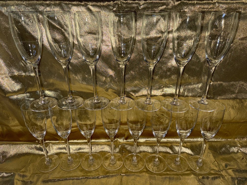 (12)Libbey Entertaing Essential Flute Glasses