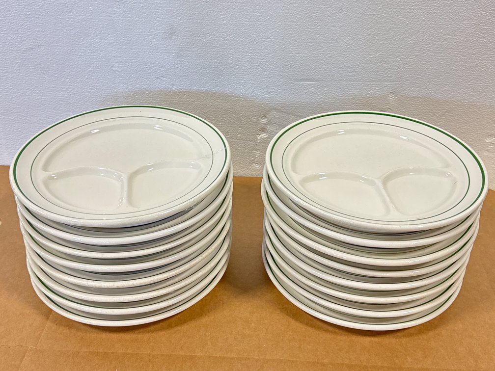 (16)Buffalo Green Strip Divided  Plates