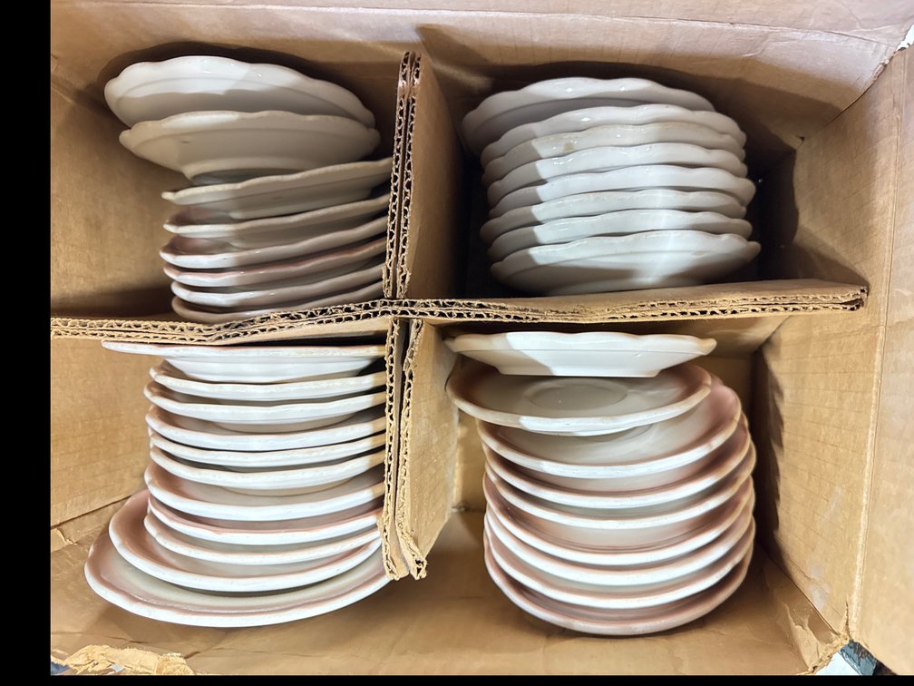 (32)5.5" Saucer Plates