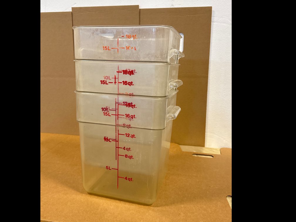 (3)Cambro CamSquare Food Storage Container
