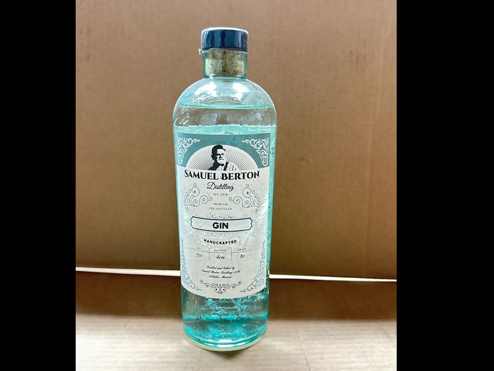 Samuel Berton Hand Crafted Gin Case