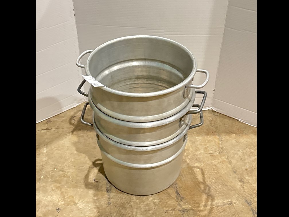 (3) Stock Pots Assorted Sizes