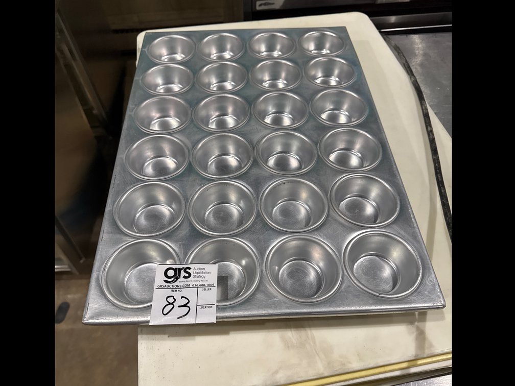 Baking Dishes With Cutting Boards & Cooling Racks