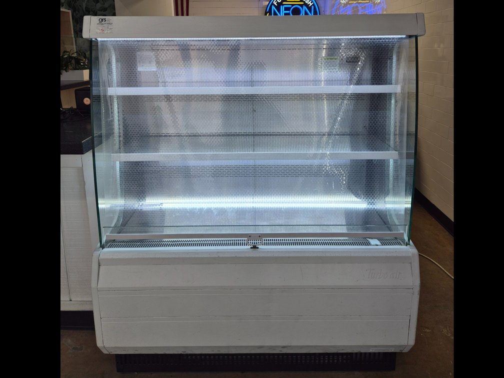 Open Air Grab And Go Refrigerator