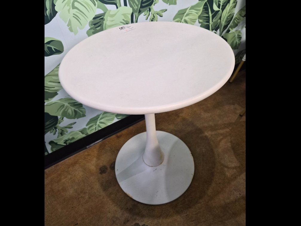 Round Table