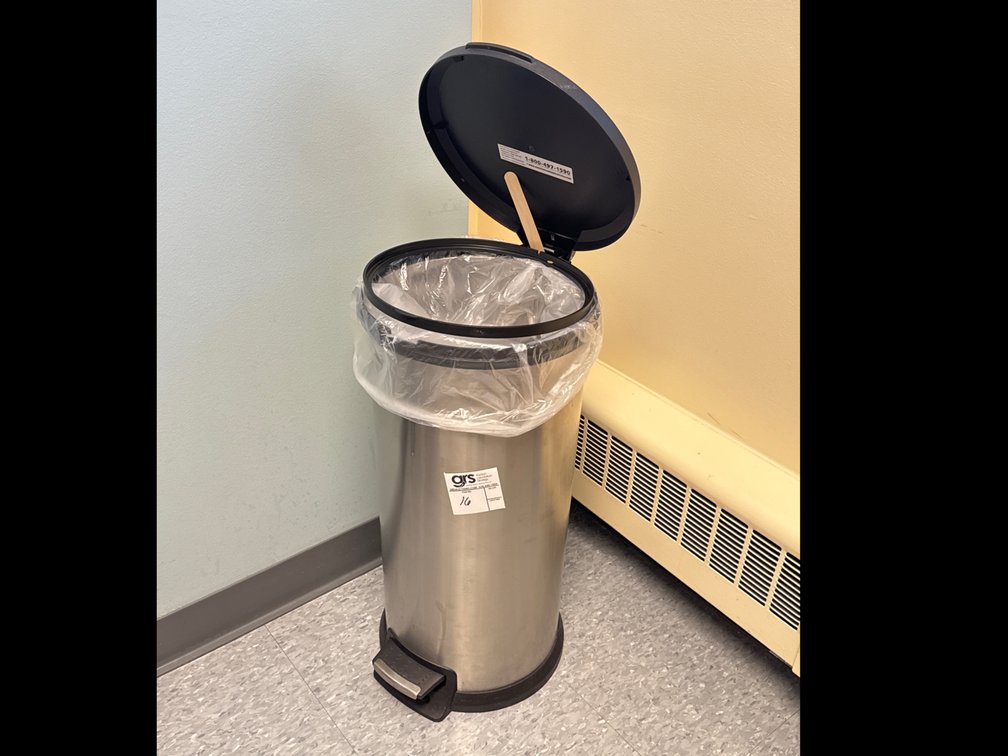 Step Pedal Trash Bin