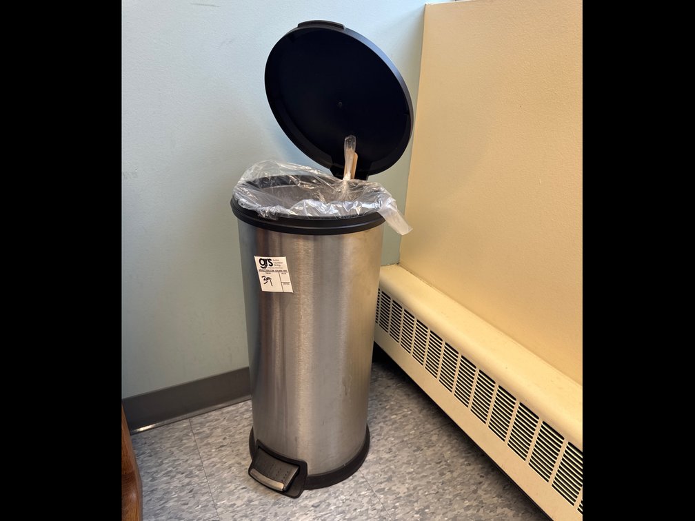 Step Pedal Trash Bin