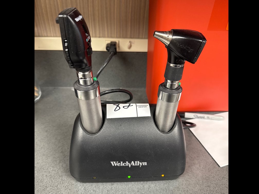 Welch Allyn Ophthalmoscope and Otoscope set